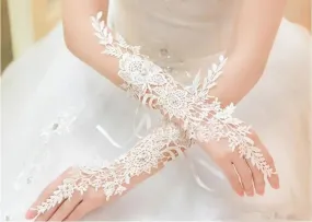 Boho Lace Applique Rhinestone Detailed Fingerless Wedding Gloves