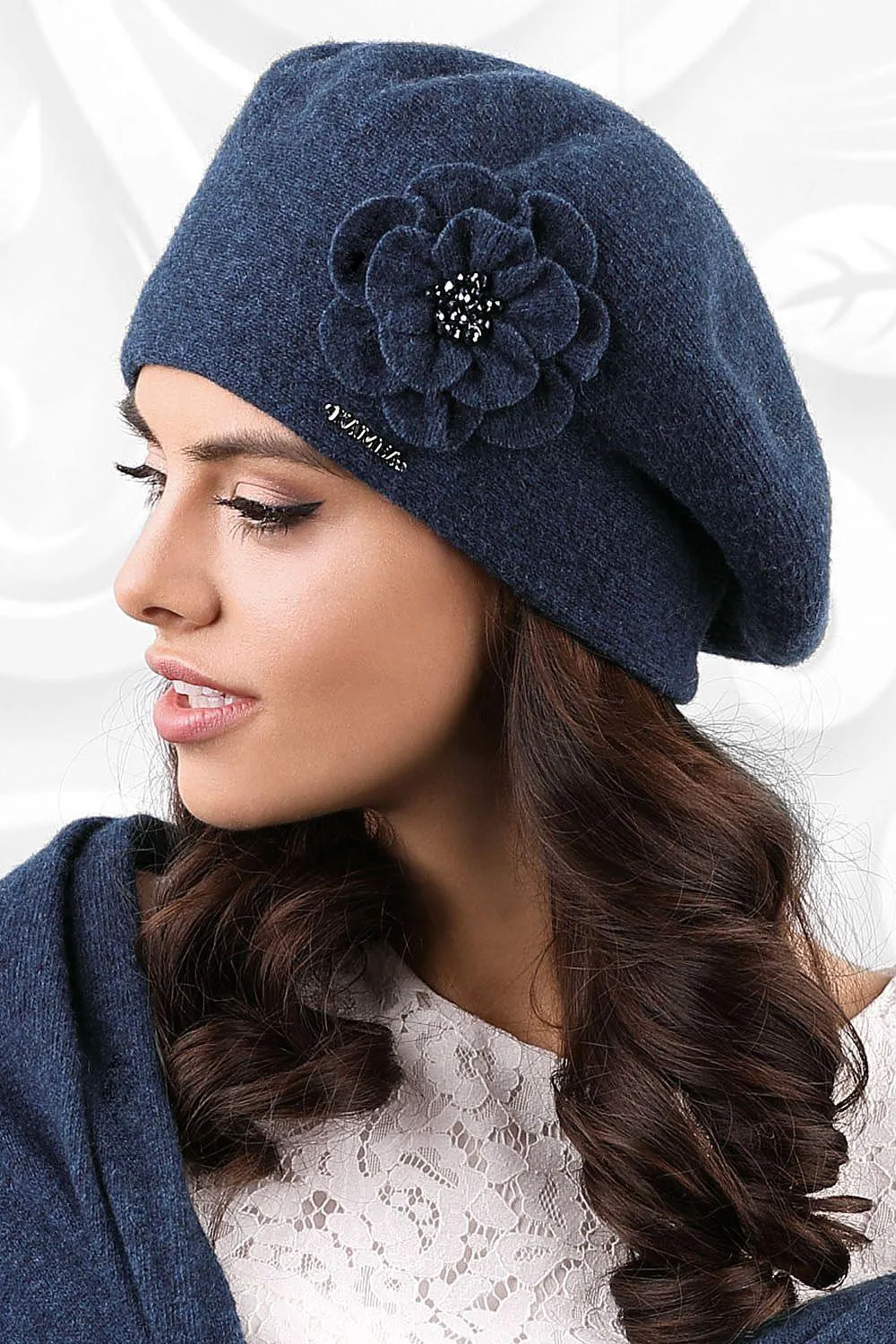 Chic Floral Embellished Wool Beret for Timeless Elegance