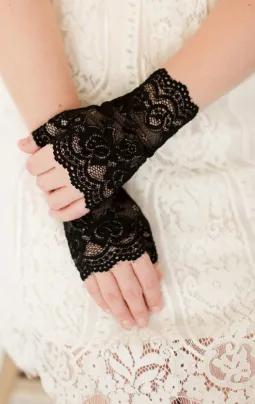 FINGERLESS LACE GLOVES