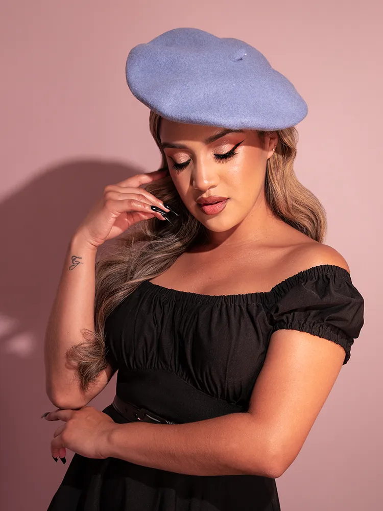 Vintage-Style Beret in Sunset Blue